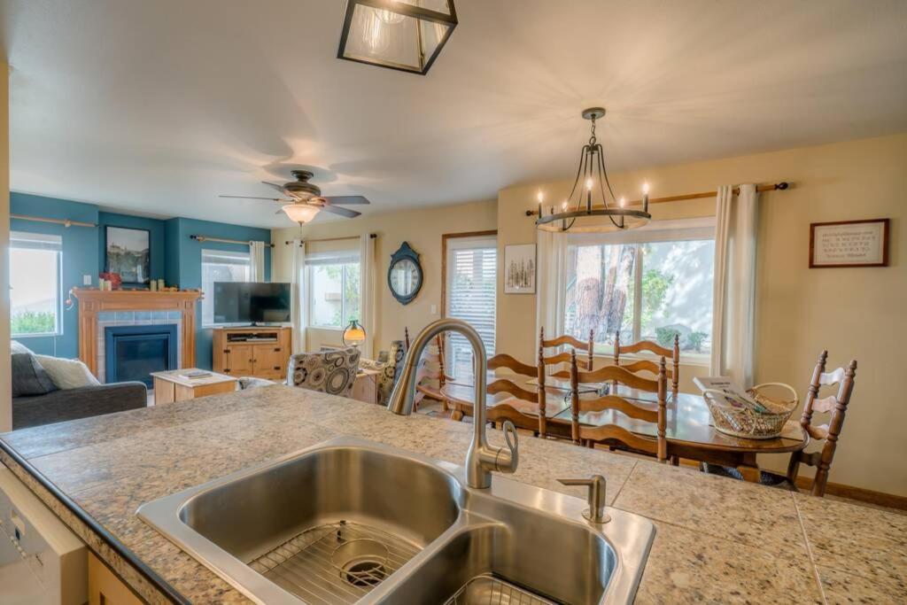 Das Bavarian Condo, 5 Star Ground Floor Unit, Walk To Town, Sleeps 6 Leavenworth Exterior foto